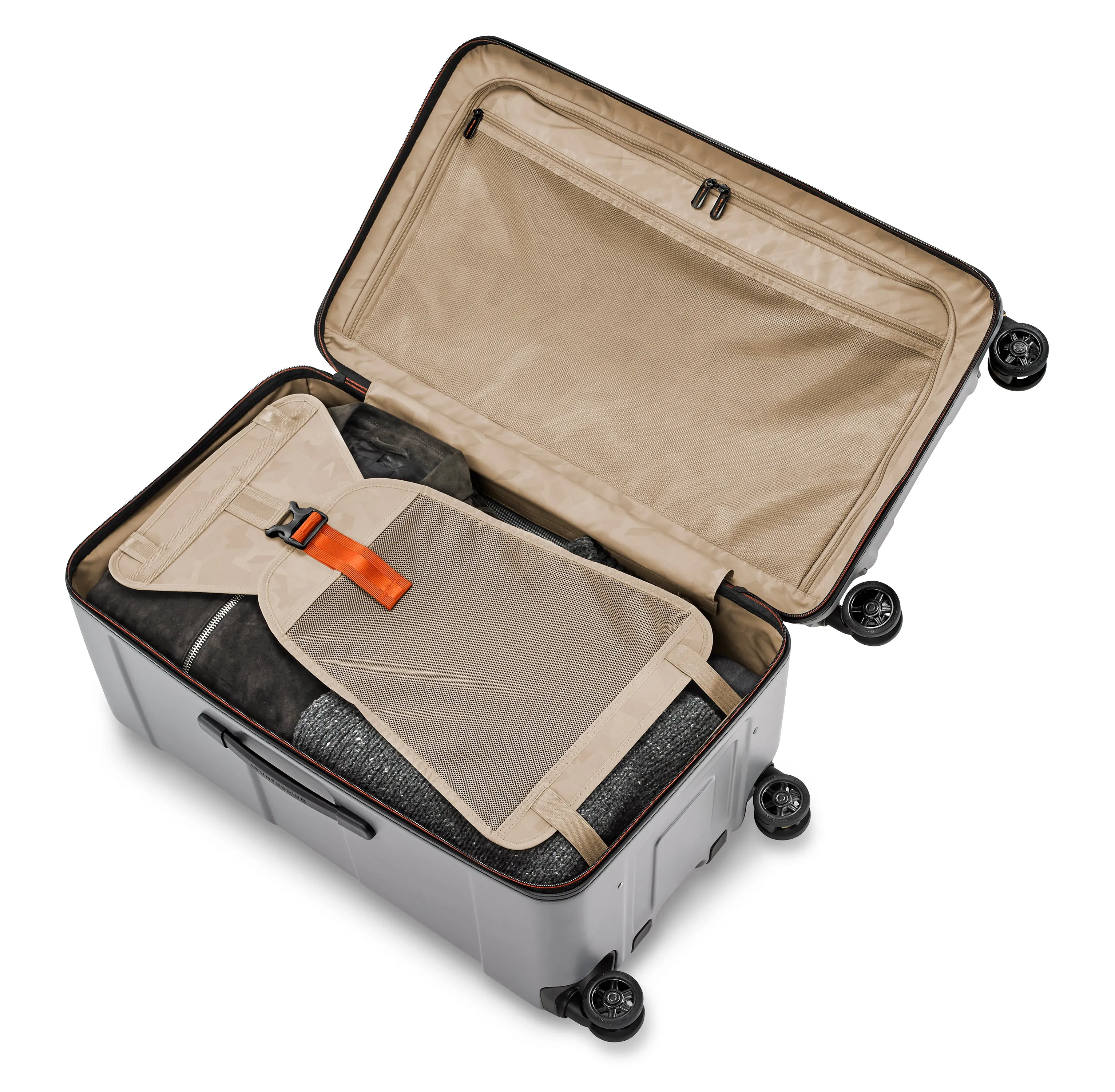 Briggs & Riley Torq 2.0 Medium Checked 28" Trunk 4-Wheel Medium Luggage
