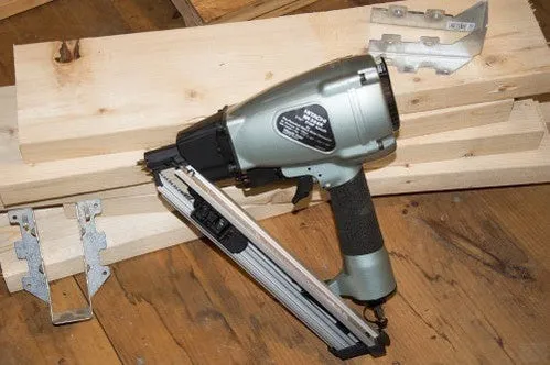 Metabo - 1-1/2-Inch Strap-Tite Fastening System Strip Nailer NR38AK