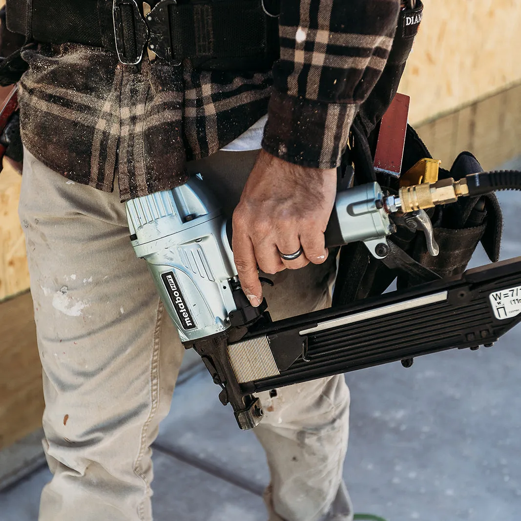 Metabo HPT N5008AC2 7/16” 16 Gauge Pneumatic Standard Crown Construction Stapler