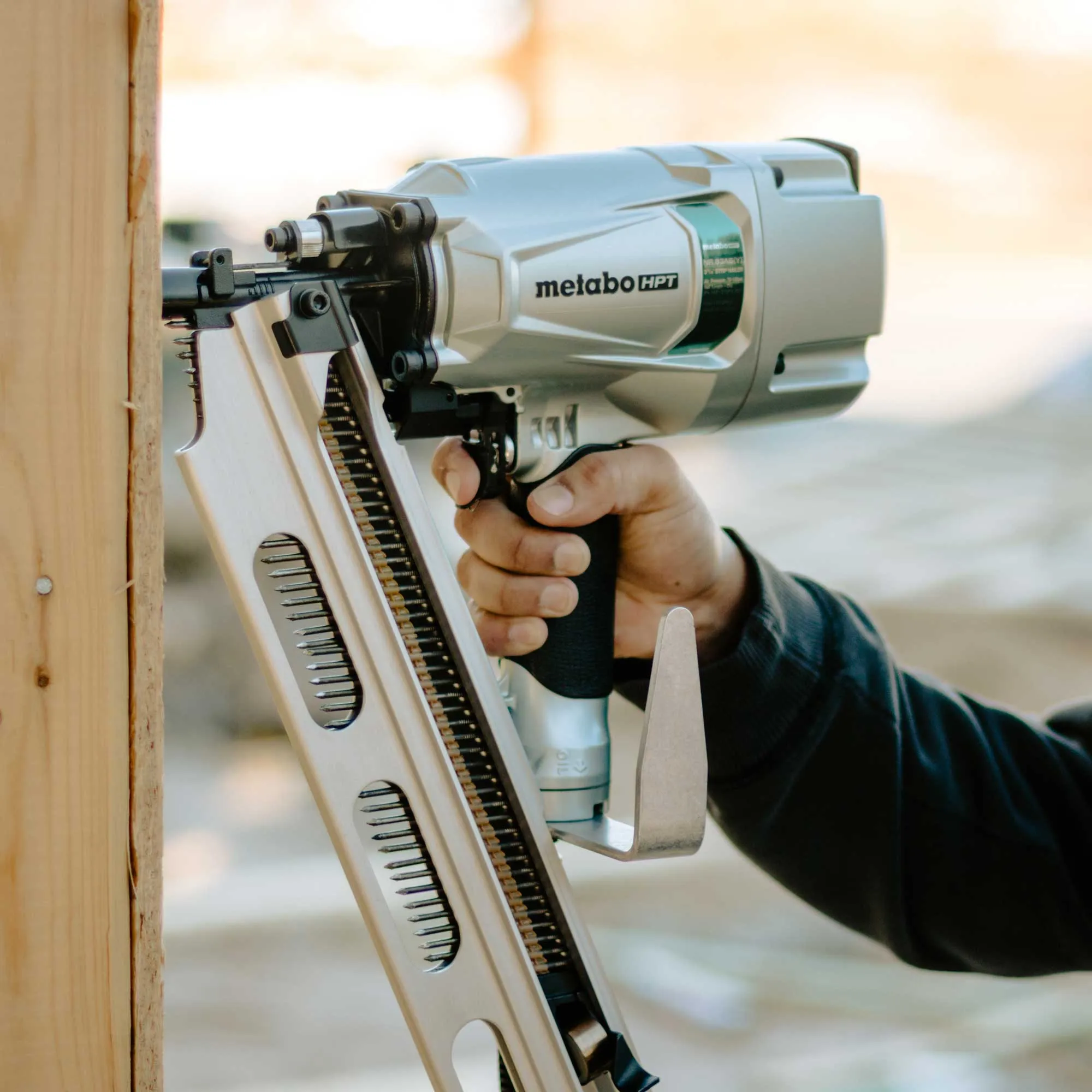 Metabo HPT NV45AB2 1-3/4" Pneumatic Coil Roofing Nailer Side Load Magazine