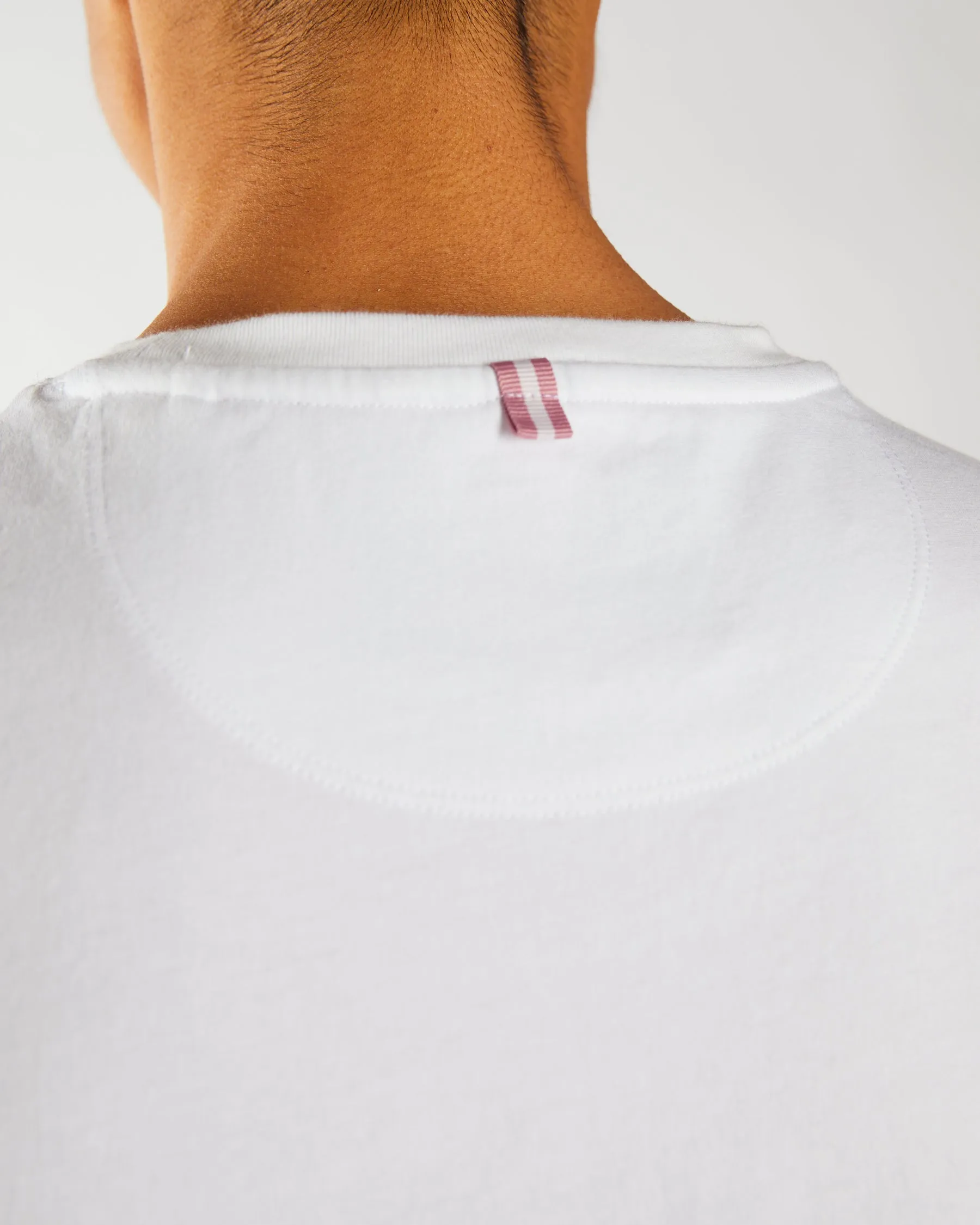 Raul Tee White