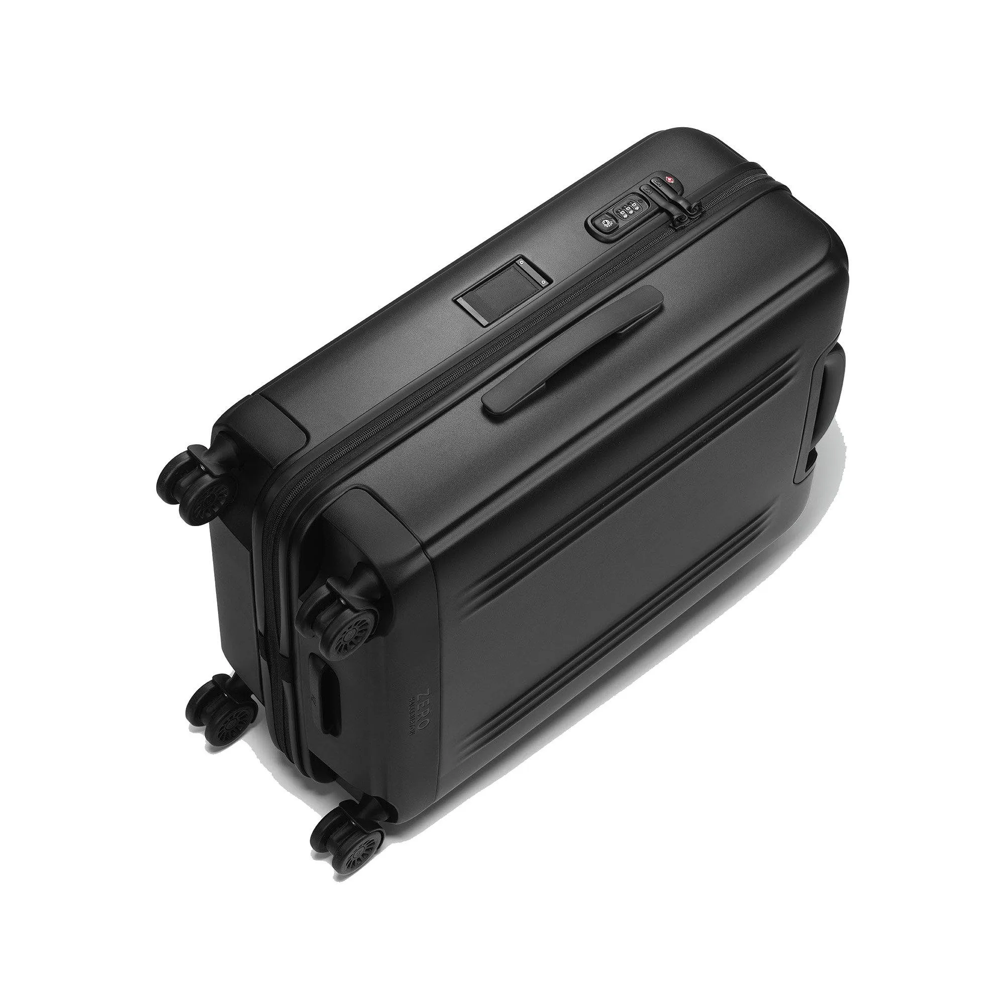ZERO Halliburton Edge Lightweight Polycarbonate Travel Case Medium Travel Case